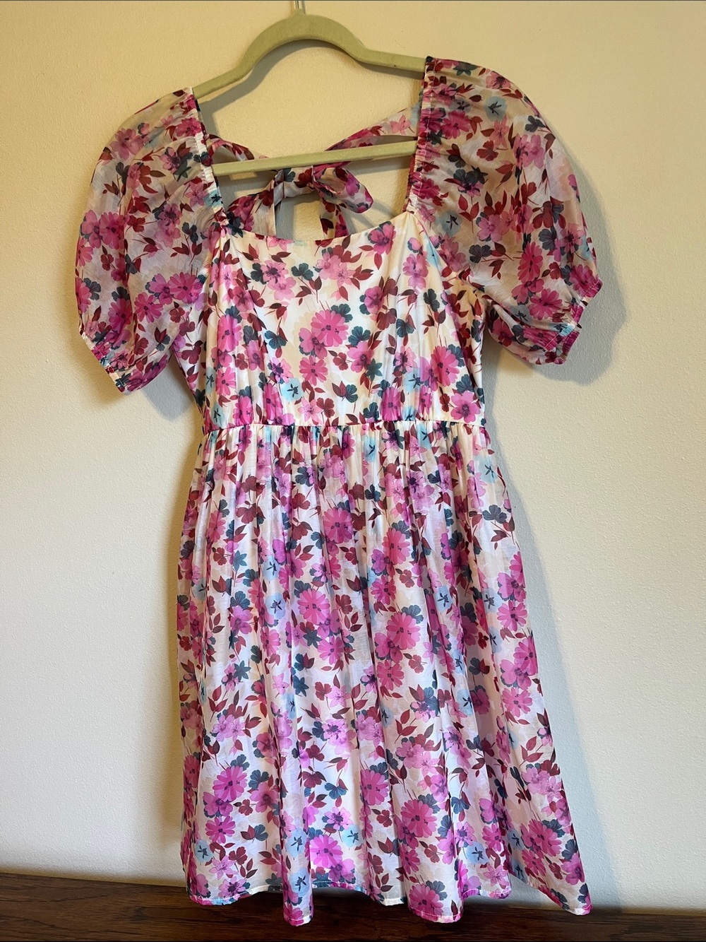 JODIFL Pink Floral Puff-Sleeve Mini Dress🌸